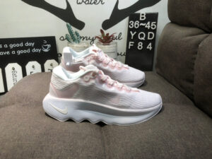 Nike Motiva